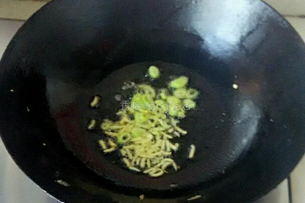 银耳炒鸡蛋的做法图解5
