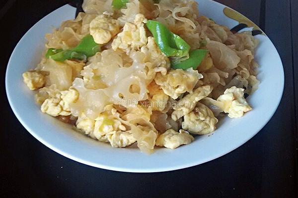 银耳炒鸡蛋的做法图解11
