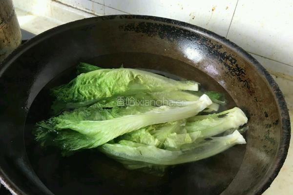 蒜茸蚝油炝生菜的做法图解4