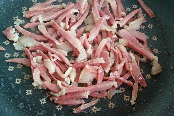 土豆洋葱炒腊肉的做法图解4
