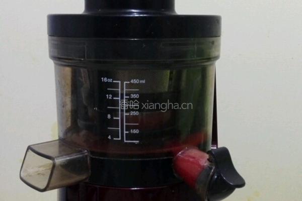 草莓酸奶昔的做法图解2