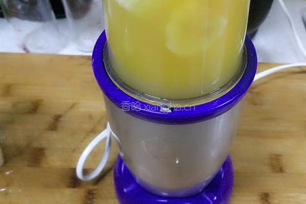 菠萝苹果香蕉汁的做法图解8