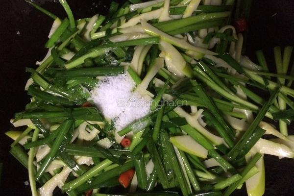 韭菜炒竹笋的做法图解9