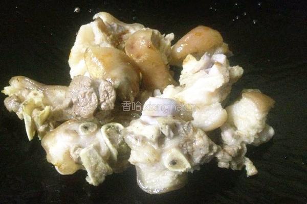 花生黄豆炖猪蹄的做法图解9