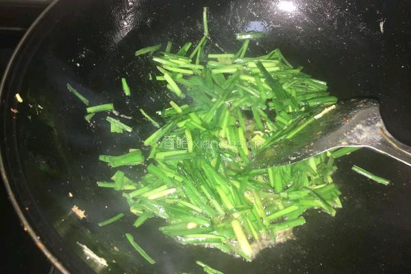虾皮韭菜炒鸡蛋的做法图解4