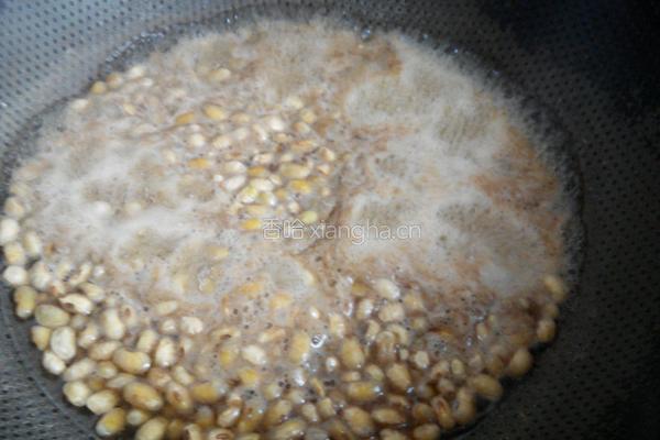 干炒五香黄豆的做法图解2