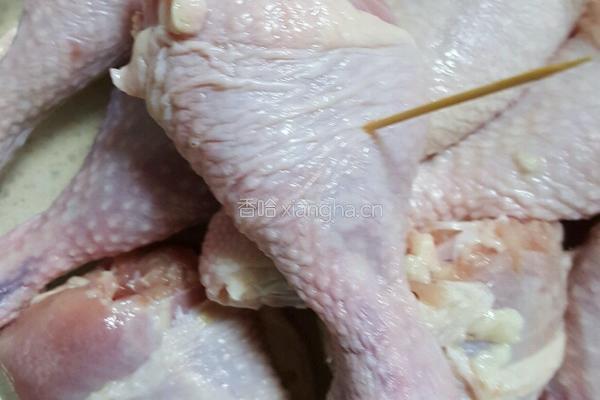奥尔良烤鸡腿的做法图解2
