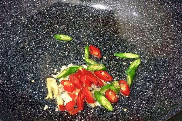 爆炒魷魚的做法图解5