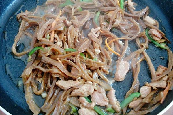 肉炒萝卜干的做法图解13