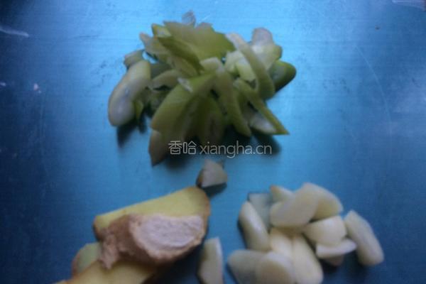 蜜汁排骨的做法图解2