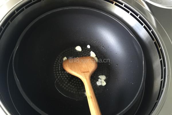 腊肉卷心菜的做法图解4
