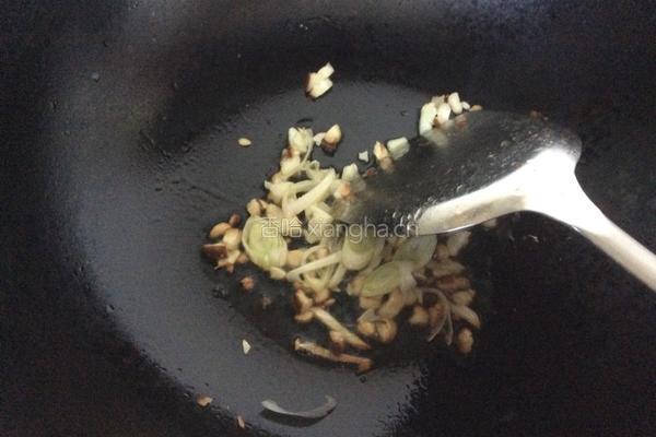 虾仁黄瓜的做法图解3