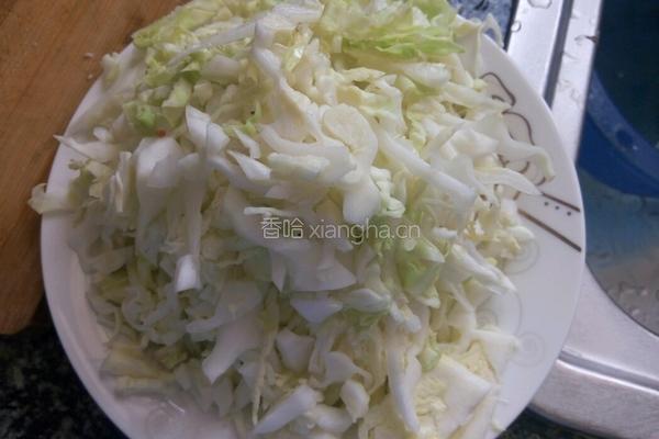 爆炒卷心菜的做法图解2