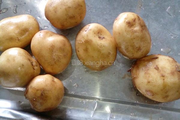 锅巴土豆的做法图解1