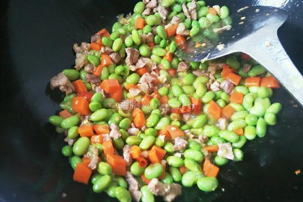 毛豆炒肉的做法图解9