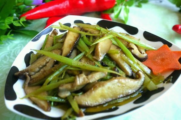 素炒香菇芹菜的做法图解6