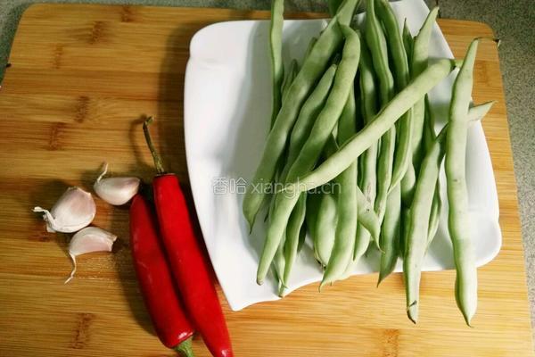 清炒四季豆的做法图解1
