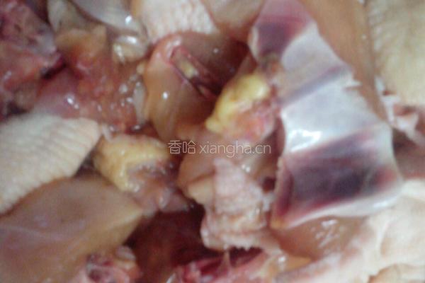 香菇焖鸡的做法图解1
