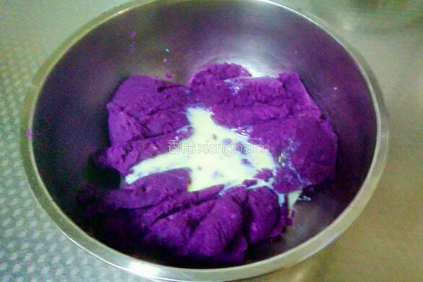 平底锅紫薯饼的做法图解3