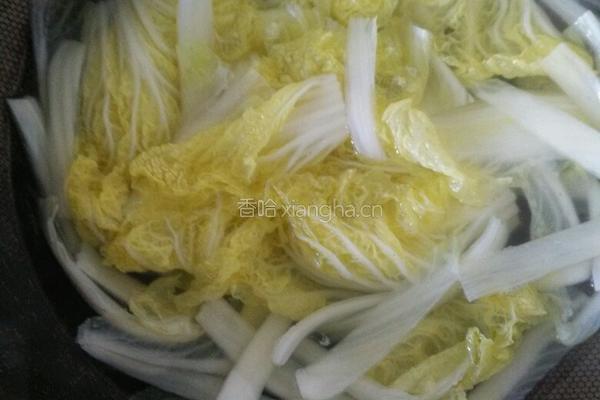 凉拌娃娃菜的做法图解3