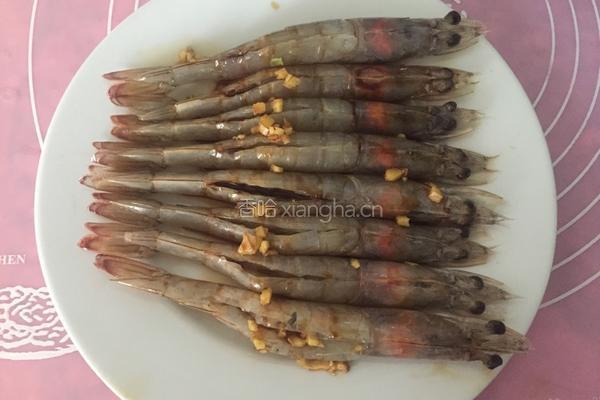 蒜蓉开片虾的做法图解4