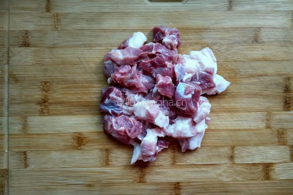 土豆海带烧肉的做法图解1