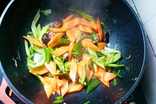 素炒虾仁的做法图解8