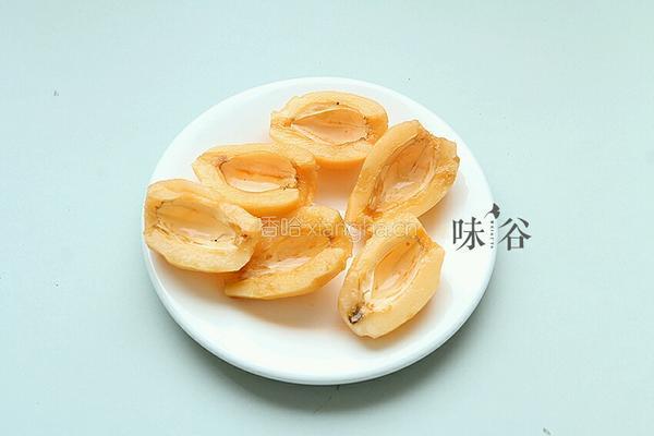 枇杷糖水的做法图解2