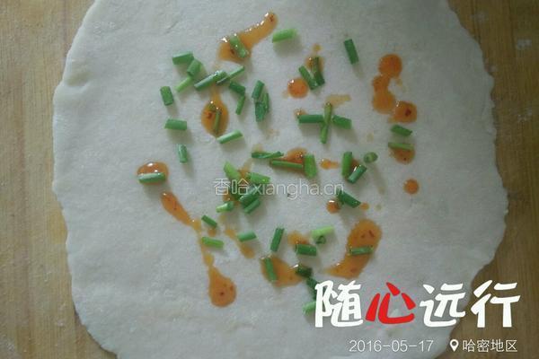 煎蛋葱油饼的做法图解4