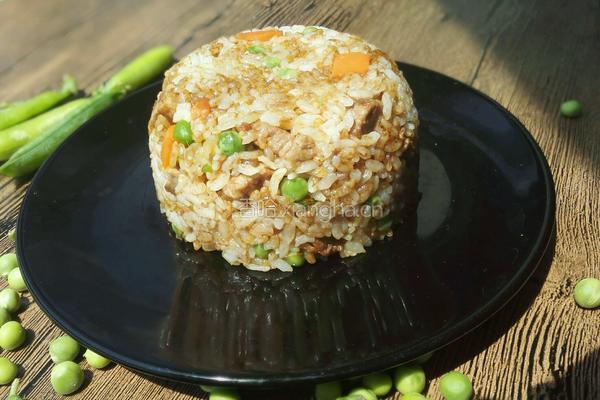 肉焖饭的做法图解1