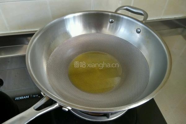 菜花木耳炒肉的做法图解5