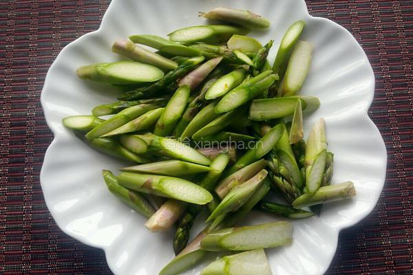 芦笋炒肉片的做法图解3