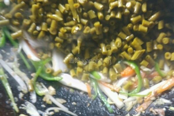 鸡胗辣炒酸豆角的做法图解5