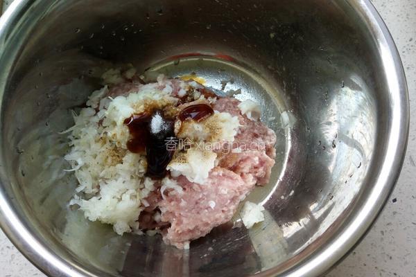 浇汁肉丸的做法图解3