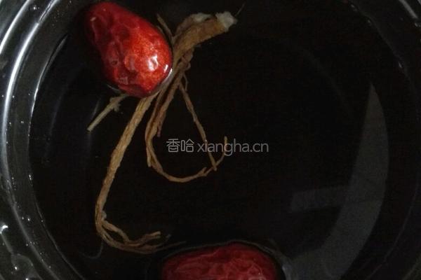 当归红枣鸡蛋的做法图解2