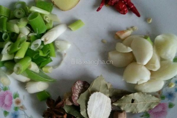 家常五花肉的做法图解1