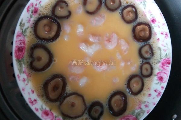 虾仁香菇炖蛋的做法图解3
