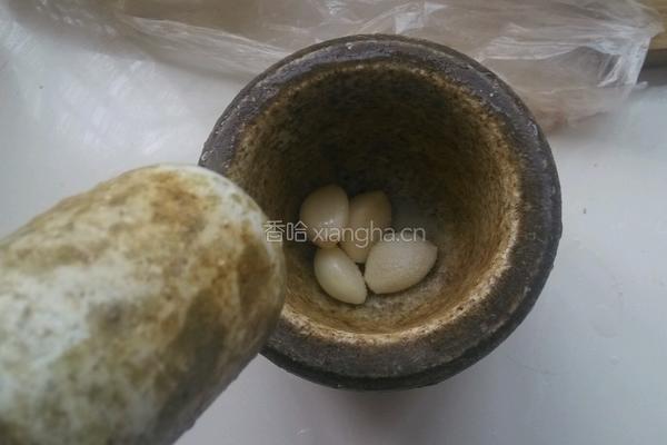 猪耳朵拌黄瓜的做法图解3
