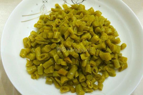 酸豆角炒鸡杂的做法图解5
