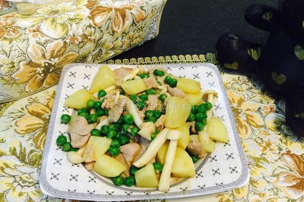 土豆青豆海鲜菇炒里脊肉的做法图解9