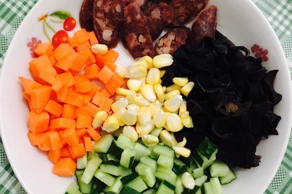 腊味什锦炒饭的做法图解2