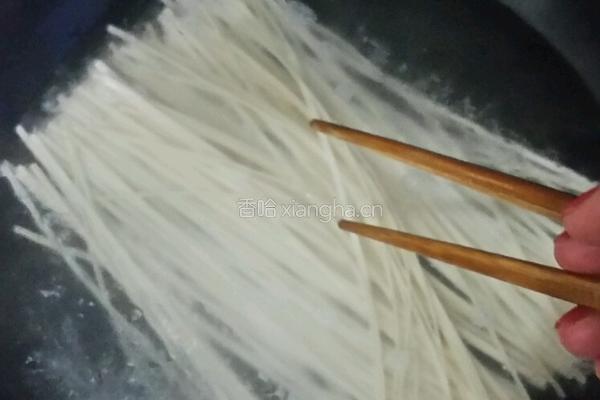 西红柿豆角凉面的做法图解4