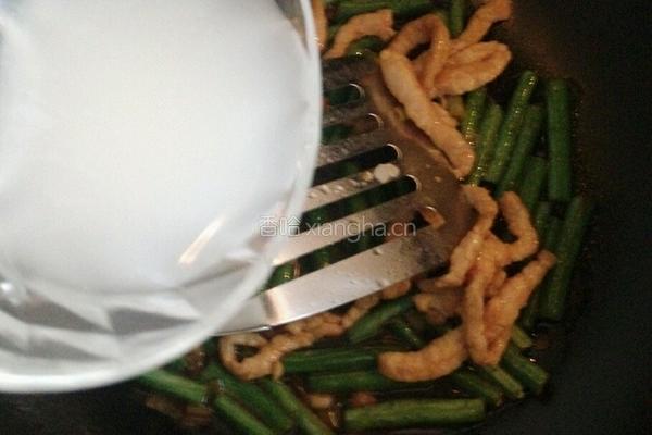 豇豆炒里脊的做法图解8