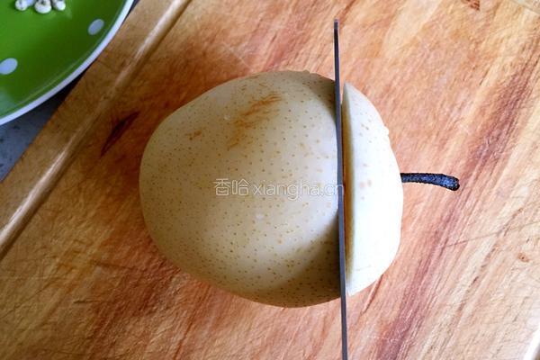 雪梨川贝炖冰糖的做法图解2