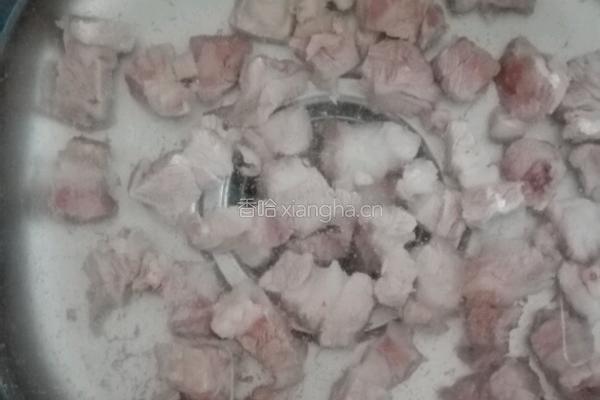 清炖白萝卜牛腩汤的做法图解3