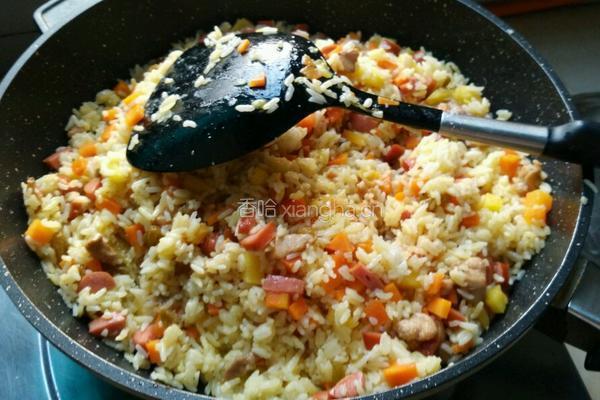 原只菠萝炒饭的做法图解5