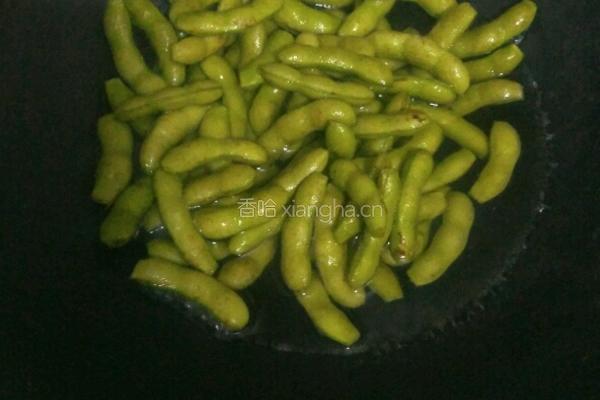 黄豆酱烧鲜毛豆的做法图解4