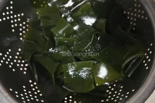 山药海带排骨汤的做法图解4