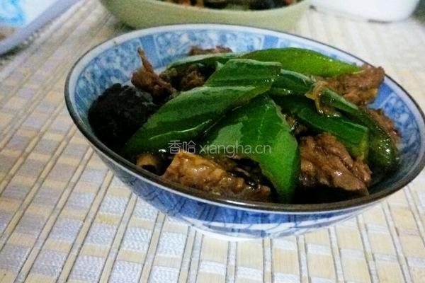 青椒炒鸭肉的做法图解7
