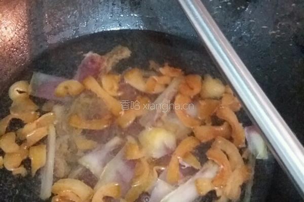 花菜炒腊肉的做法图解3